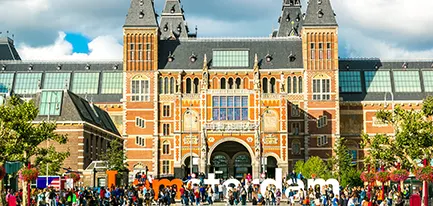 Visit the museums in Amsterdam